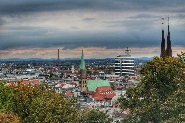 Blick auf eine Stadtlandschaft von Bielefeld